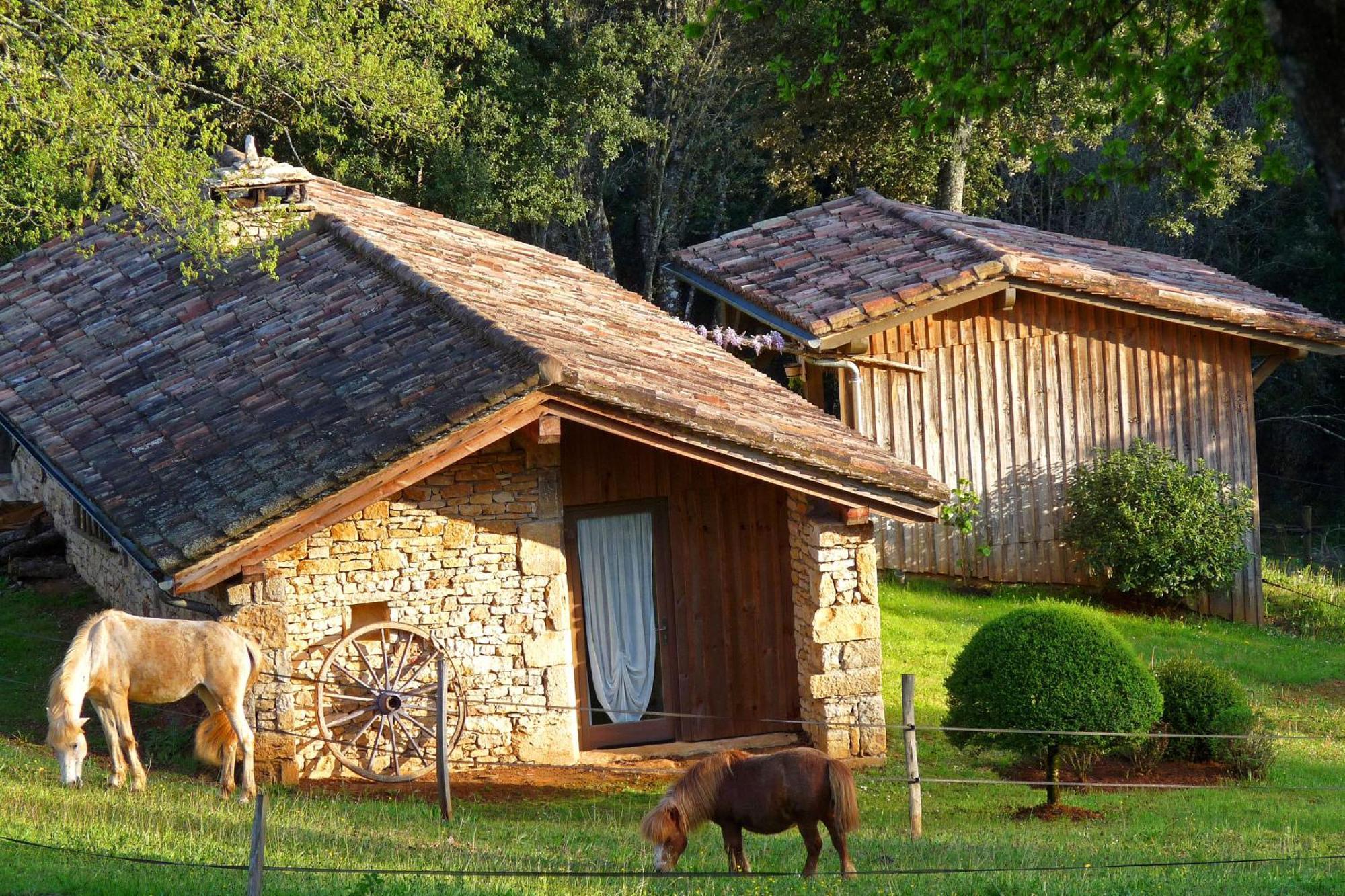 Eco-Hameau Du Sentier Des Sources Villa Sarlat-la-Caneda Exterior photo