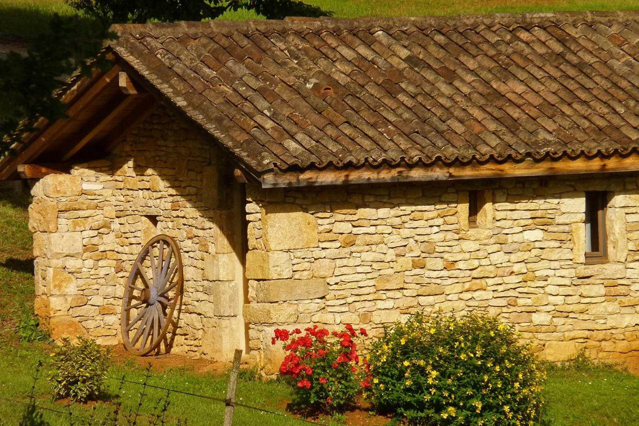 Eco-Hameau Du Sentier Des Sources Villa Sarlat-la-Caneda Exterior photo